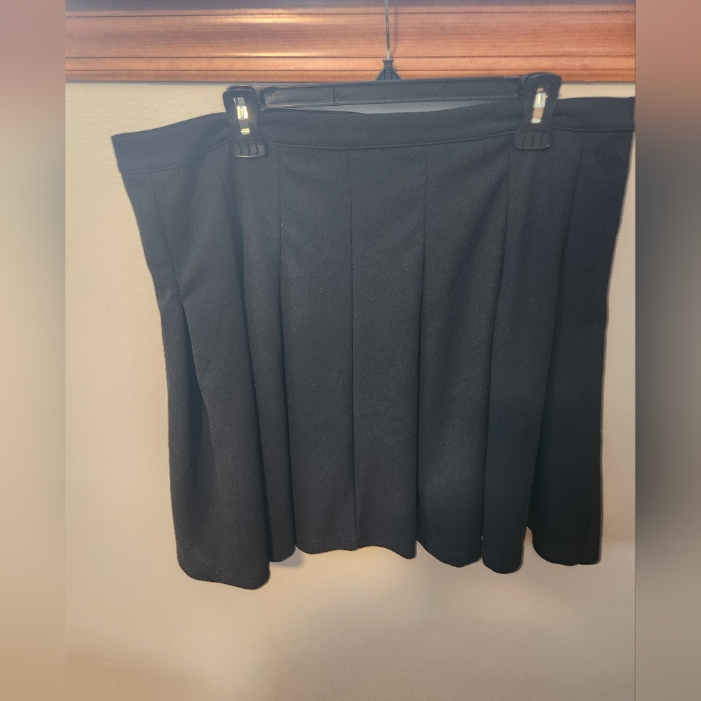 Chic Black Skater Women's Skirt